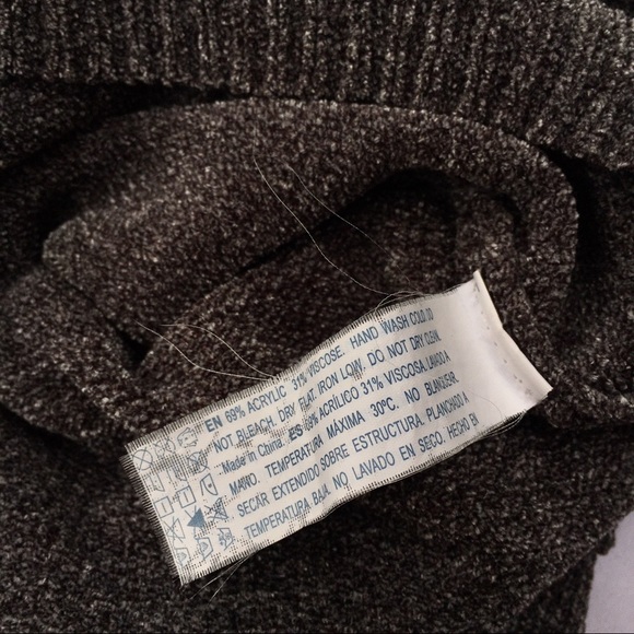 Forever 21 Gray Chenille Soft Hoodie Sweatshirt - Picture 10 of 11